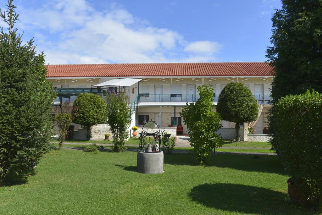Hotel Galaxy Krepeni Экстерьер фото